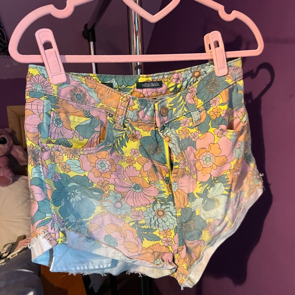 Wild Fable Floral Denim Shorts- Size 6